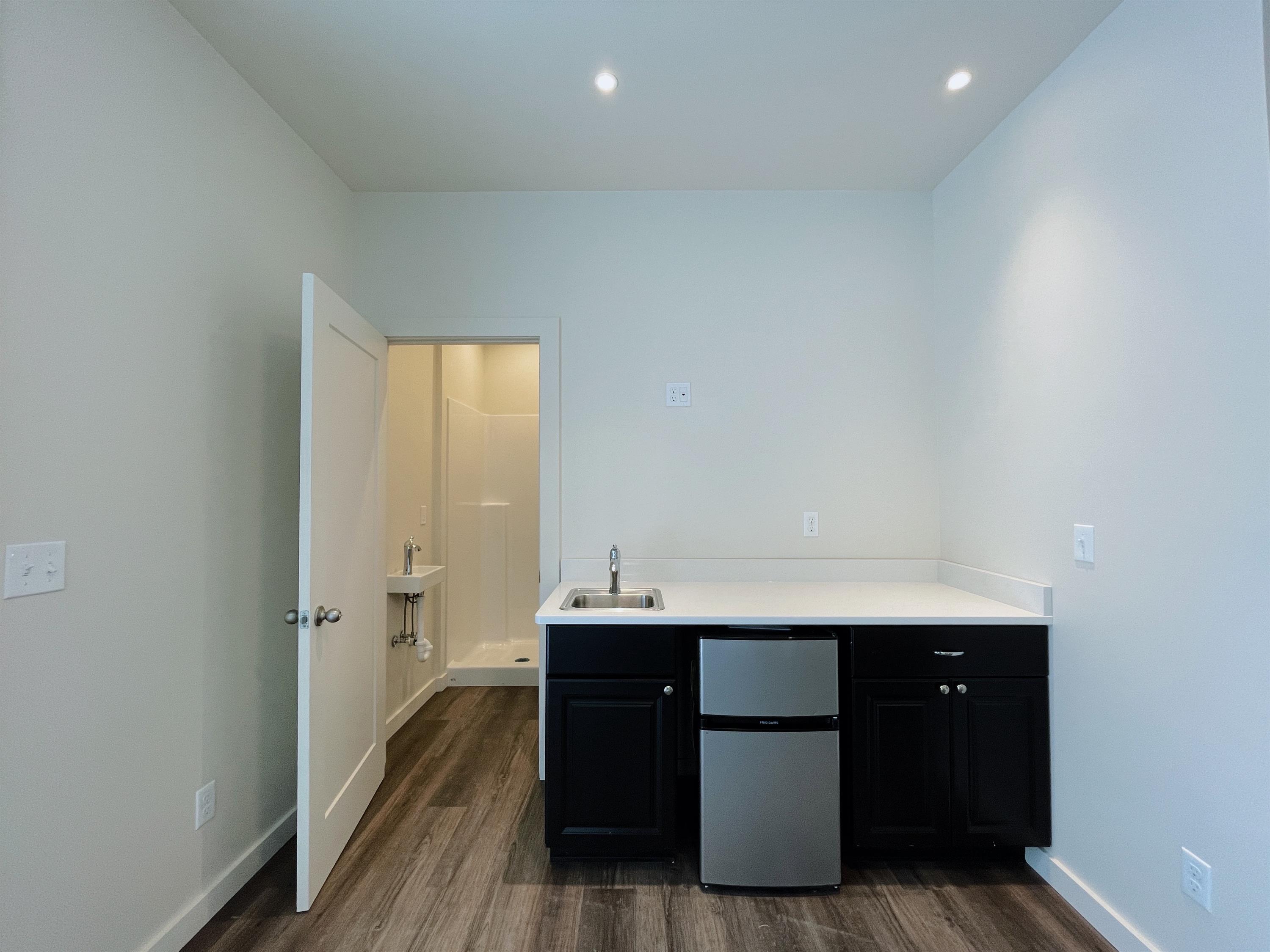 502 South Almon Street - 4